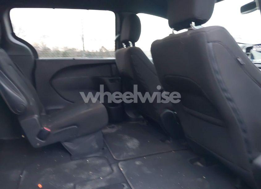 Photo 8 of 2021 Chrysler Pacifica TOURING (VIN 2C4RC1FG9MR559437)