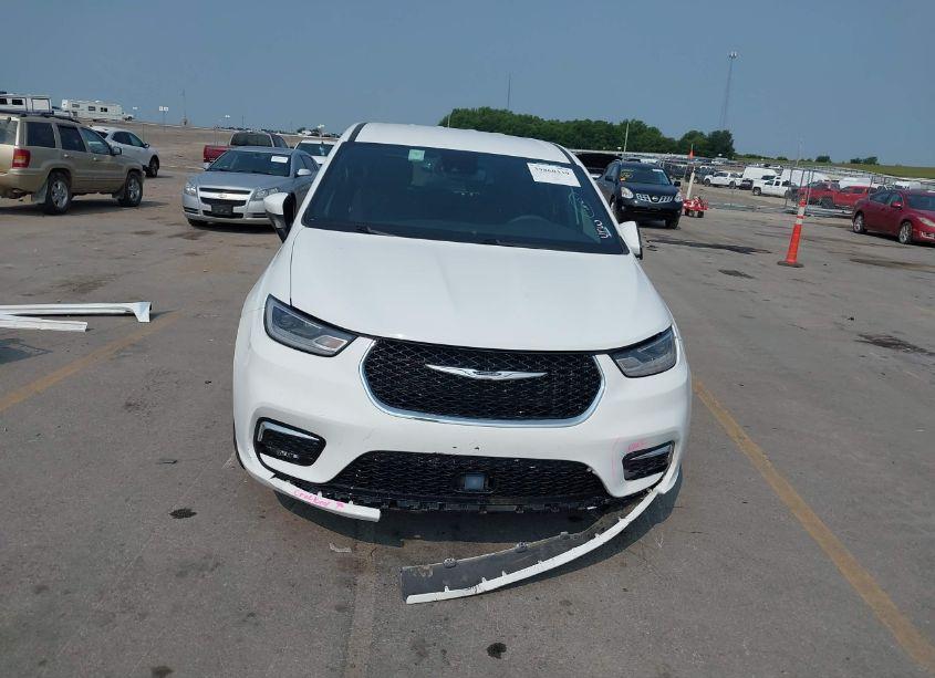 Photo 13 of 2023 Chrysler Pacifica TOURING (VIN 2C4RC1FG9PR555649)