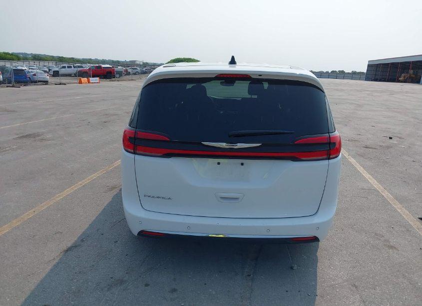 Photo 17 of 2023 Chrysler Pacifica TOURING (VIN 2C4RC1FG9PR555649)