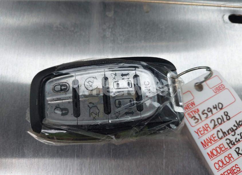 Photo 11 of 2018 Chrysler Pacifica TOURING PLUS (VIN 2C4RC1FGXJR315940)