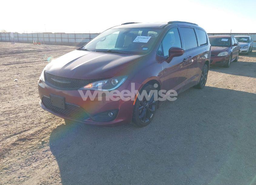 Photo 2 of 2018 Chrysler Pacifica TOURING PLUS (VIN 2C4RC1FGXJR315940)