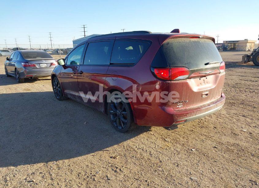 Photo 3 of 2018 Chrysler Pacifica TOURING PLUS (VIN 2C4RC1FGXJR315940)