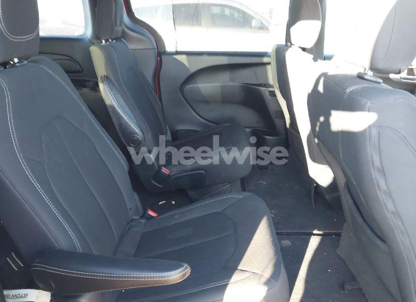 Photo 8 of 2018 Chrysler Pacifica TOURING PLUS (VIN 2C4RC1FGXJR315940)