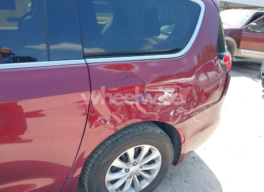 Photo 6 of 2019 Chrysler Pacifica TOURING PLUS (VIN 2C4RC1FGXKR706264)