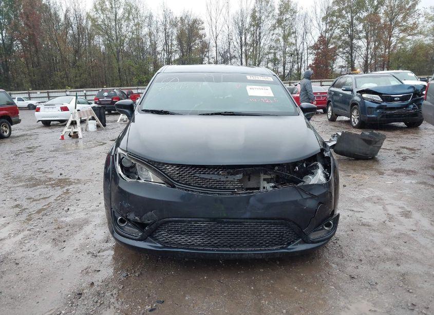 Photo 12 of 2019 Chrysler Pacifica TOURING PLUS (VIN 2C4RC1FGXKR715532)