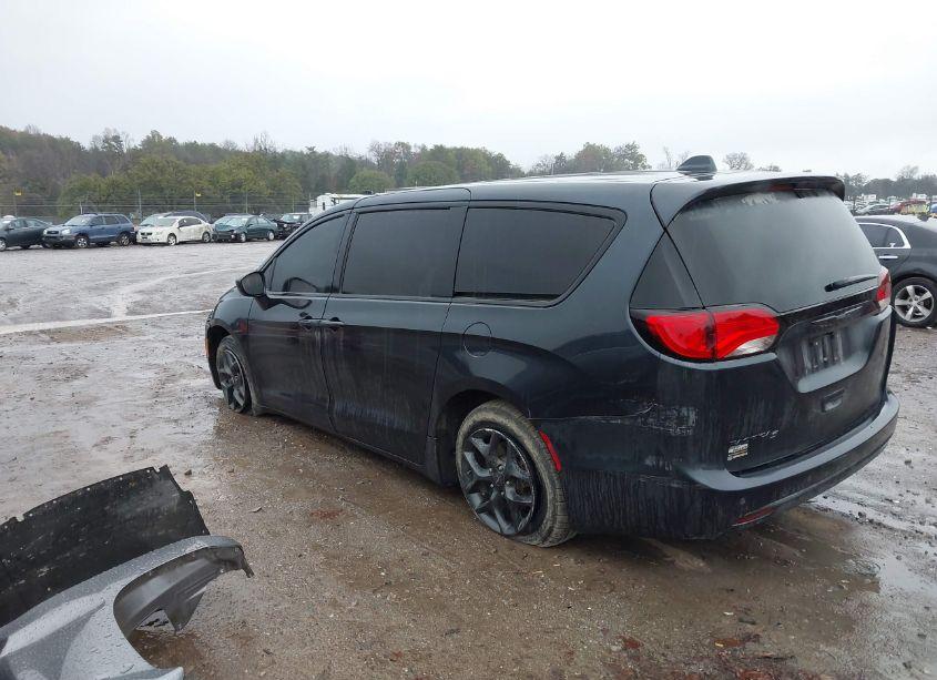 Photo 3 of 2019 Chrysler Pacifica TOURING PLUS (VIN 2C4RC1FGXKR715532)