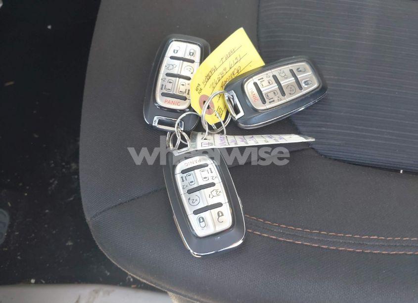 Photo 11 of 2020 Chrysler Pacifica TOURING (VIN 2C4RC1FGXLR128538)