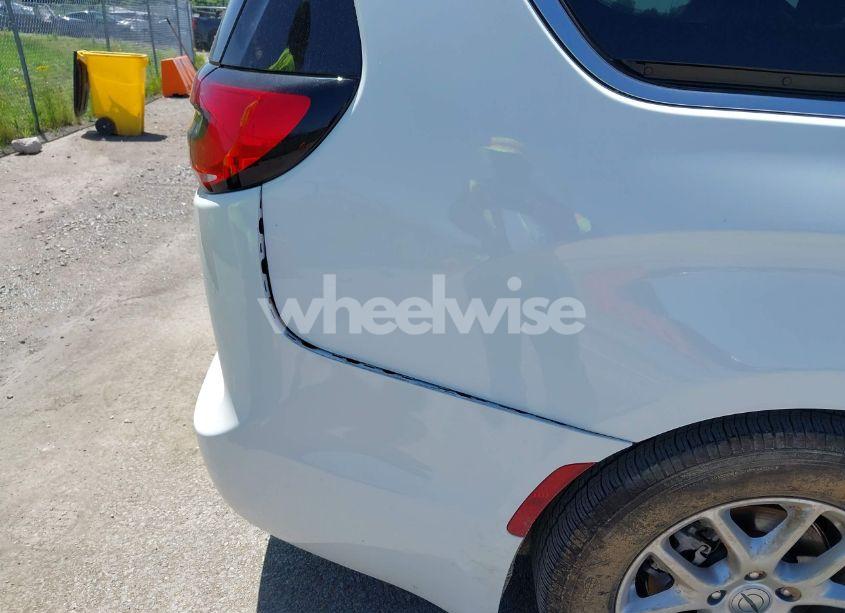 Photo 6 of 2024 Chrysler Pacifica TOURING (VIN 2C4RC1FGXRR124465)