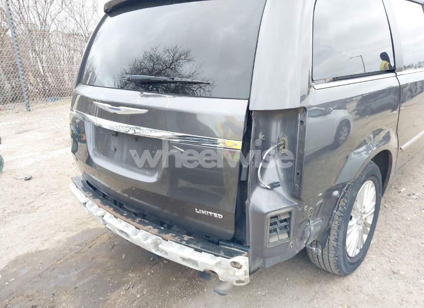 Photo 18 of 2015 Chrysler Town & COUNTRY LIMITED PLATINUM (VIN 2C4RC1GG0FR578945)