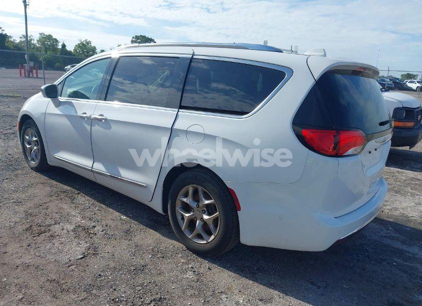 Photo 3 of 2017 Chrysler Pacifica LIMITED (VIN 2C4RC1GG0HR505044)