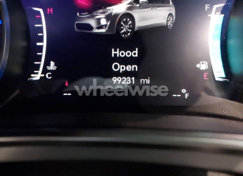 Photo 16 of 2018 Chrysler Pacifica LIMITED (VIN 2C4RC1GG0JR172821)