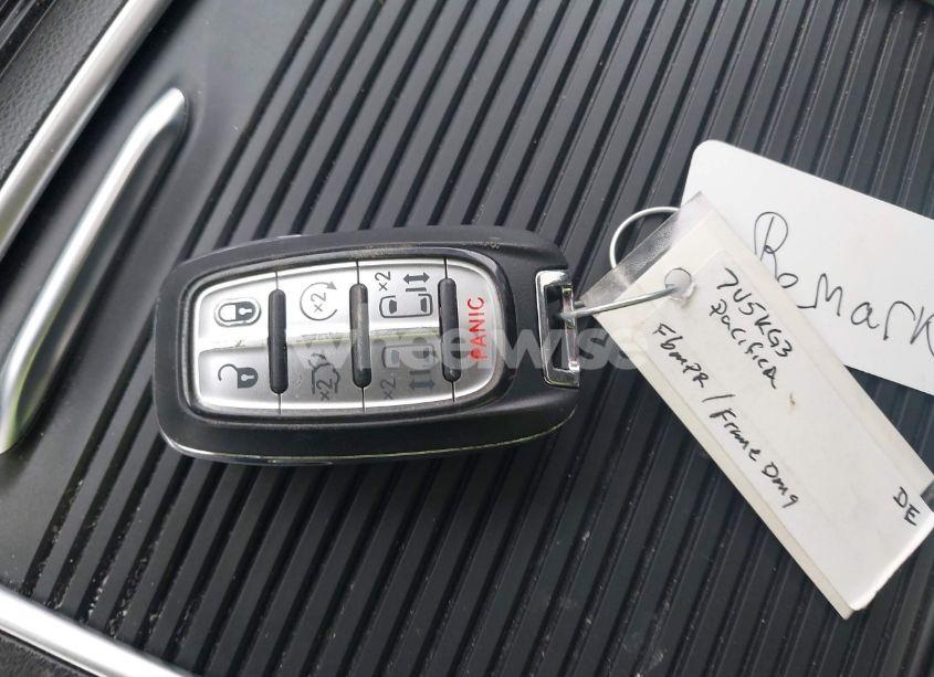 Photo 11 of 2022 Chrysler Pacifica LIMITED (VIN 2C4RC1GG0NR169469)