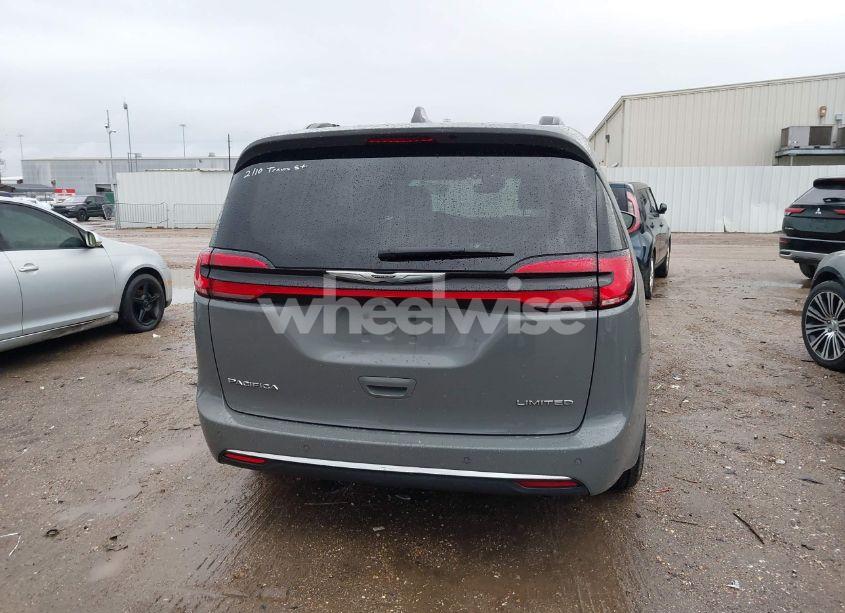 Photo 16 of 2022 Chrysler Pacifica LIMITED (VIN 2C4RC1GG0NR177376)