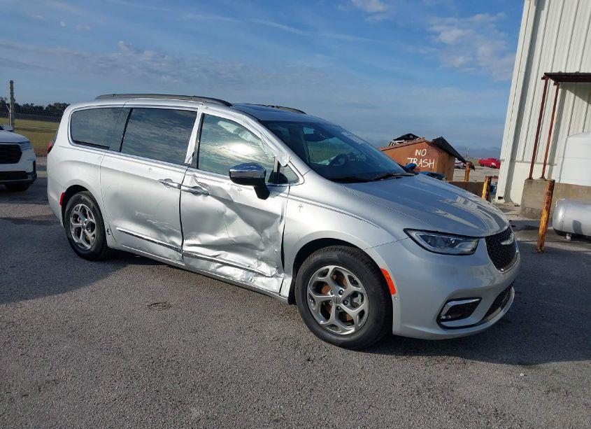 2023 Chrysler Pacifica LIMITED (VIN 2C4RC1GG0PR597769) main photo