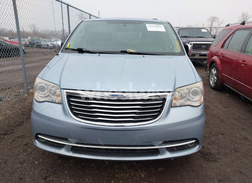 Photo 13 of 2013 Chrysler Town & COUNTRY LIMITED (VIN 2C4RC1GG1DR537575)
