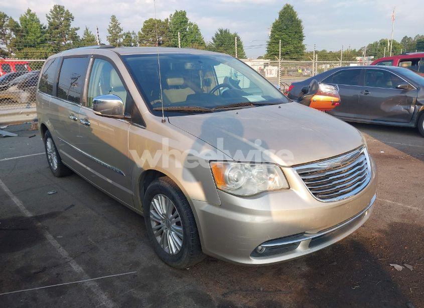 2014 Chrysler Town & COUNTRY LIMITED (VIN 2C4RC1GG1ER116232) main photo