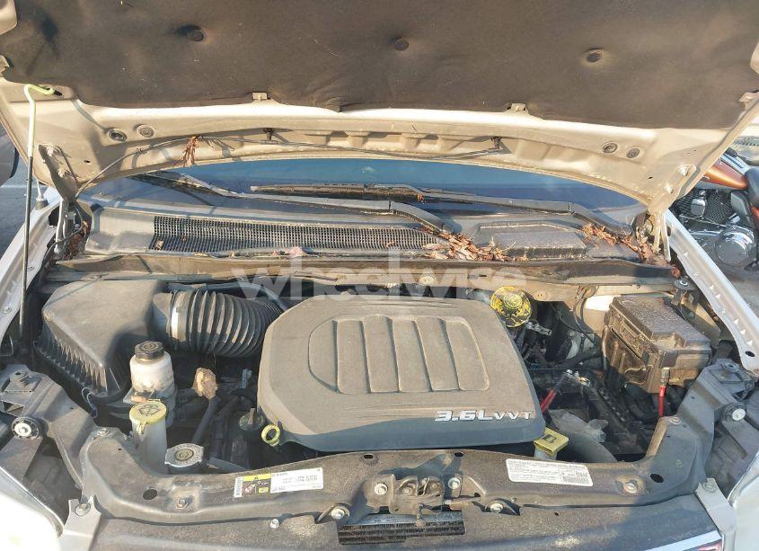 Photo 10 of 2014 Chrysler Town & COUNTRY LIMITED (VIN 2C4RC1GG1ER116232)