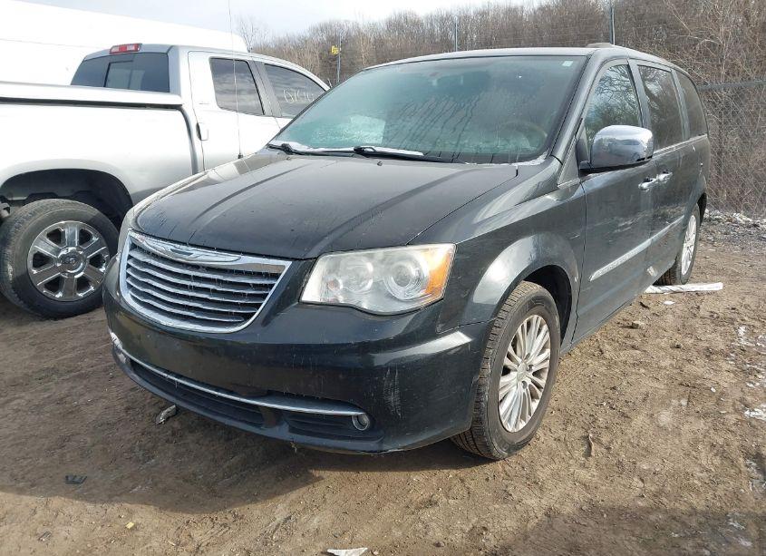 Photo 2 of 2014 Chrysler Town & COUNTRY LIMITED (VIN 2C4RC1GG1ER364321)