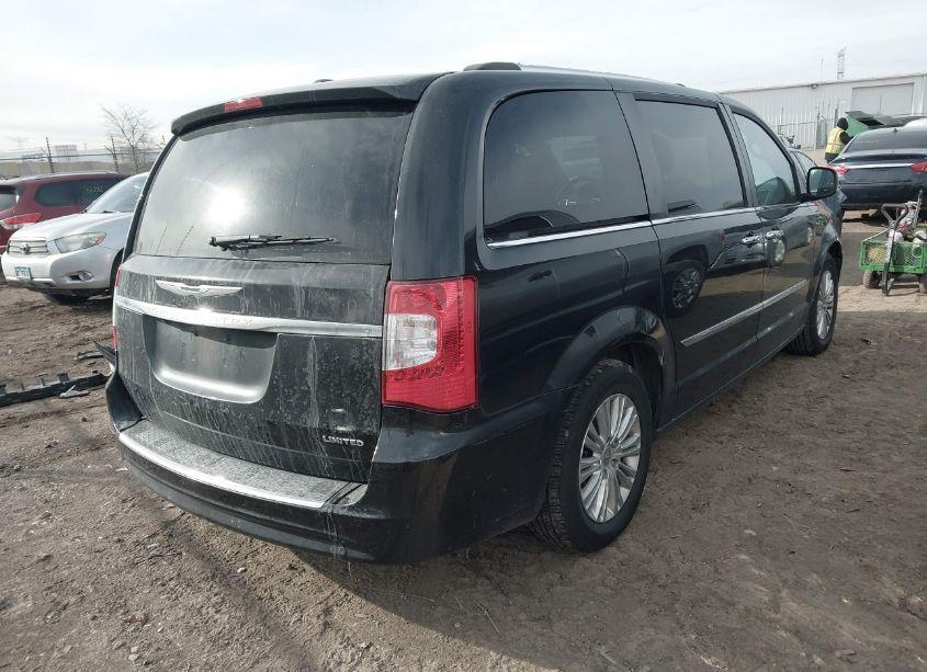 Photo 4 of 2014 Chrysler Town & COUNTRY LIMITED (VIN 2C4RC1GG1ER364321)