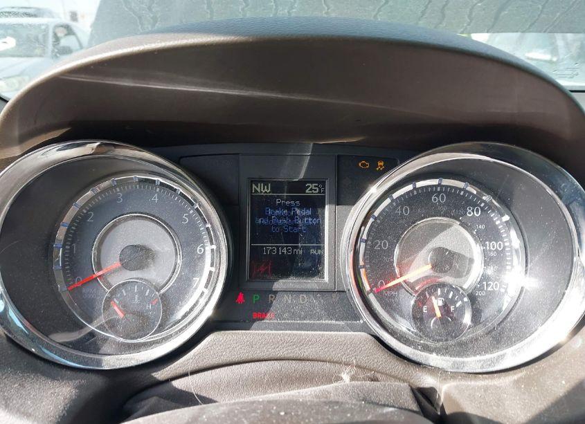 Photo 7 of 2014 Chrysler Town & COUNTRY LIMITED (VIN 2C4RC1GG1ER364321)