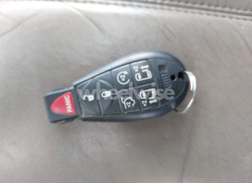 Photo 11 of 2015 Chrysler Town & COUNTRY LIMITED PLATINUM (VIN 2C4RC1GG1FR528197)