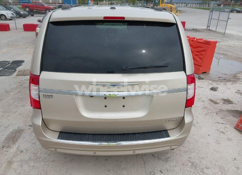 Photo 16 of 2015 Chrysler Town & COUNTRY LIMITED PLATINUM (VIN 2C4RC1GG1FR528197)