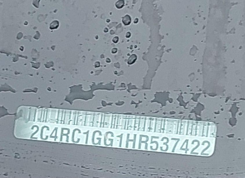 Photo 9 of 2017 Chrysler Pacifica LIMITED (VIN 2C4RC1GG1HR537422)