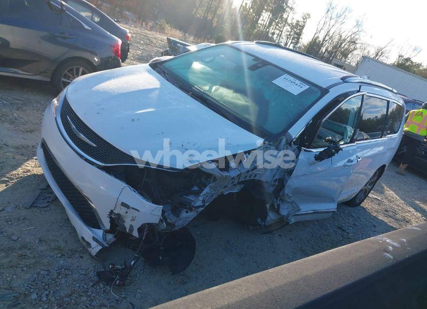 Photo 14 of 2017 Chrysler Pacifica LIMITED (VIN 2C4RC1GG1HR821584)