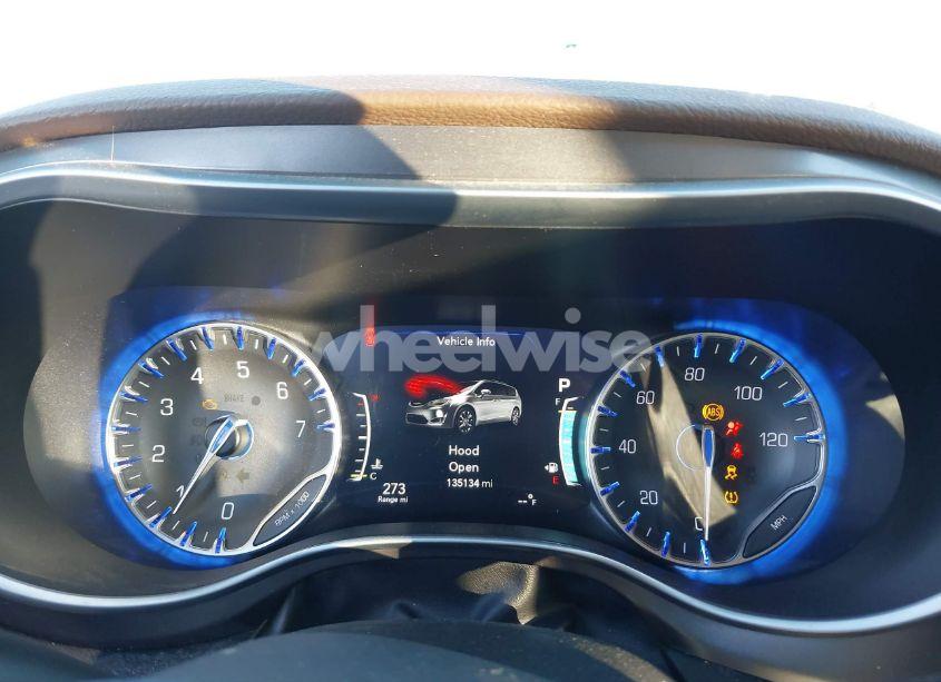 Photo 7 of 2017 Chrysler Pacifica LIMITED (VIN 2C4RC1GG1HR821584)