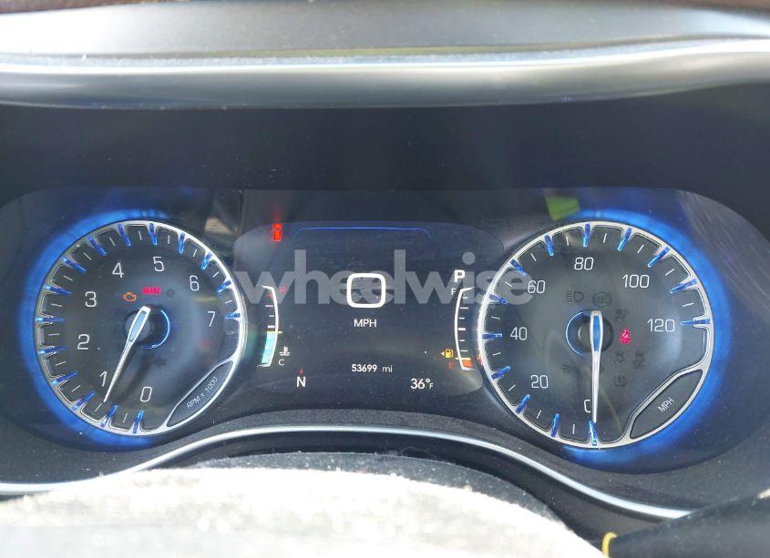 Photo 7 of 2019 Chrysler Pacifica LIMITED (VIN 2C4RC1GG1KR550792)