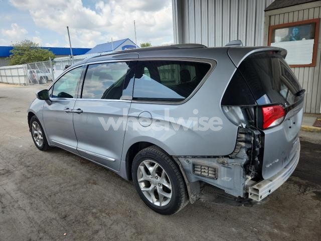 Photo 11 of 2019 CHRYSLER PACIFICA LIMITED (VIN 2C4RC1GG1KR610358)