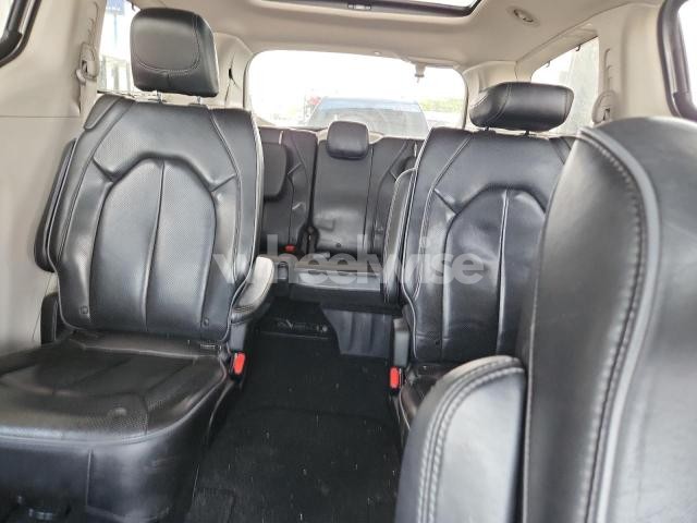 Photo 8 of 2019 CHRYSLER PACIFICA LIMITED (VIN 2C4RC1GG1KR610358)