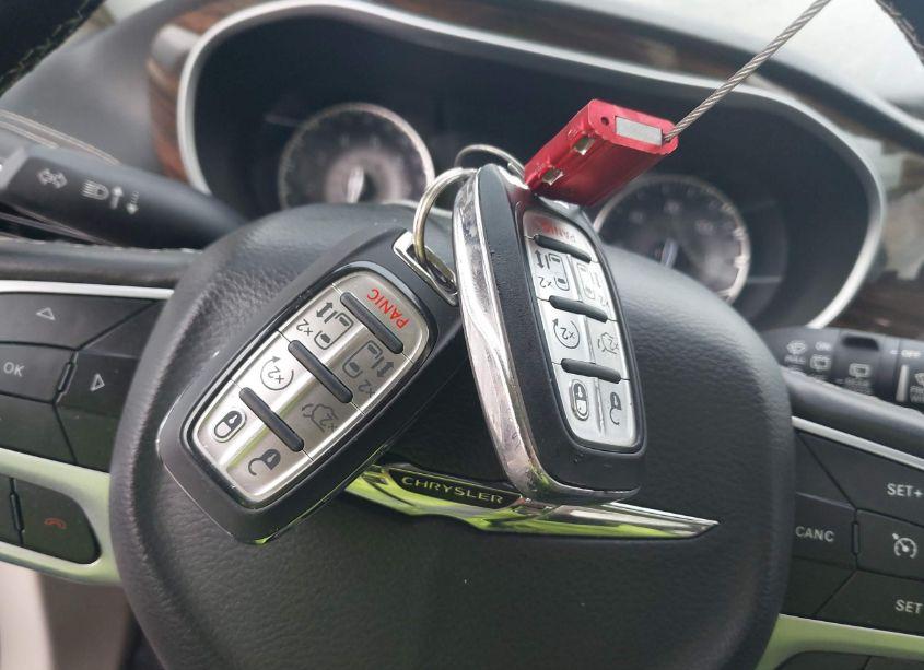 Photo 11 of 2022 Chrysler Pacifica LIMITED (VIN 2C4RC1GG1NR133550)