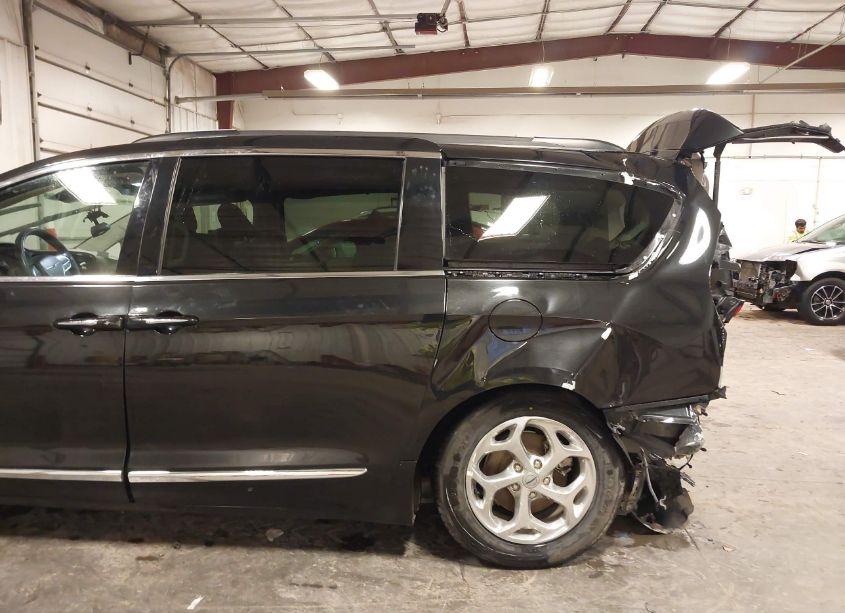 Photo 20 of 2022 Chrysler Pacifica LIMITED (VIN 2C4RC1GG1NR133550)