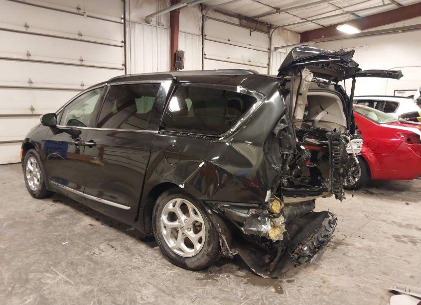 Photo 3 of 2022 Chrysler Pacifica LIMITED (VIN 2C4RC1GG1NR133550)