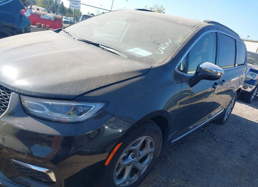 Photo 2 of 2023 Chrysler Pacifica LIMITED (VIN 2C4RC1GG1PR552355)