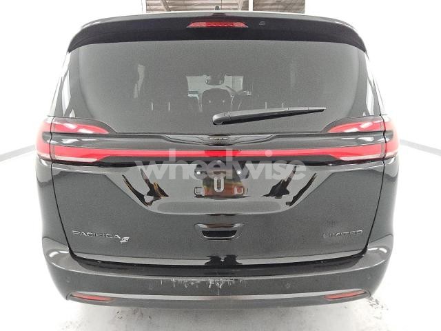 Photo 10 of 2025 CHRYSLER PACIFICA LIMITED (VIN 2C4RC1GG1SR529330)