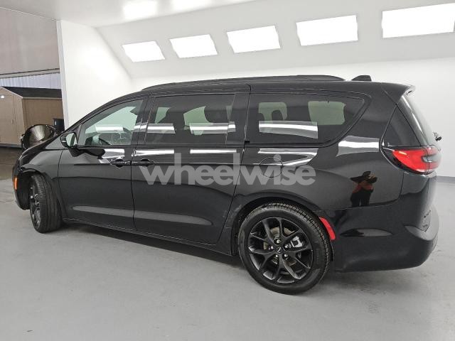 Photo 12 of 2025 CHRYSLER PACIFICA LIMITED (VIN 2C4RC1GG1SR529330)