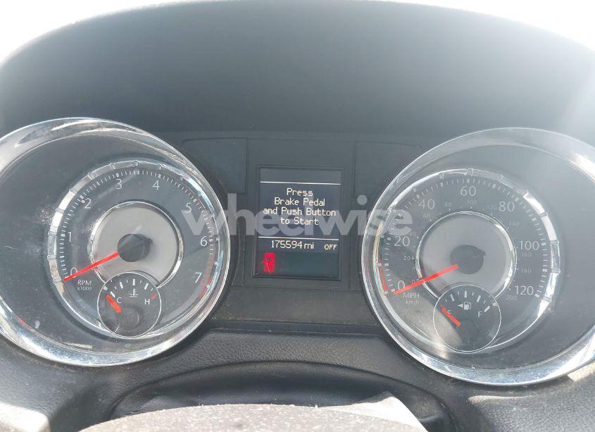 Photo 7 of 2013 Chrysler Town & COUNTRY LIMITED (VIN 2C4RC1GG2DR515553)