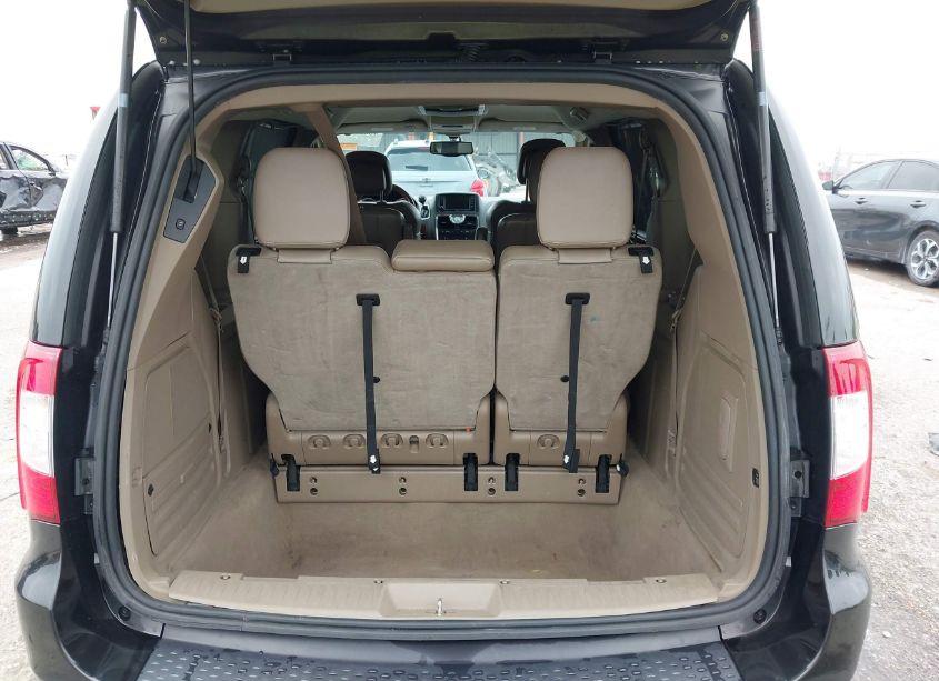 Photo 19 of 2014 Chrysler Town & COUNTRY LIMITED (VIN 2C4RC1GG2ER297387)