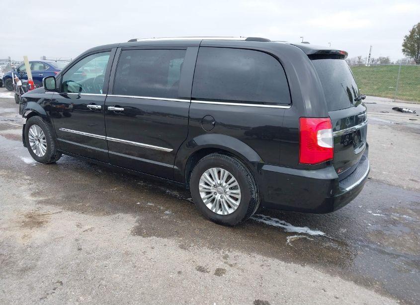 Photo 3 of 2014 Chrysler Town & COUNTRY LIMITED (VIN 2C4RC1GG2ER297387)