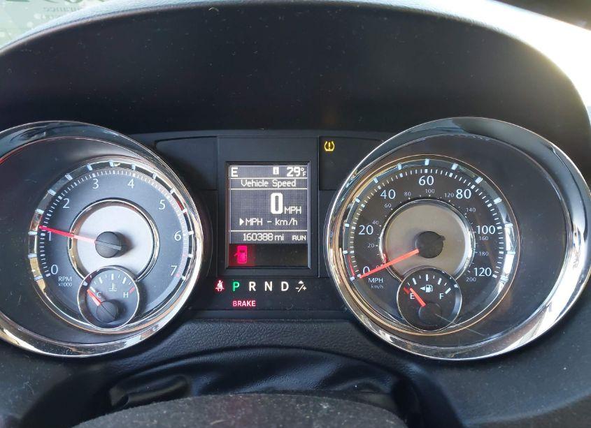 Photo 7 of 2014 Chrysler Town & COUNTRY LIMITED (VIN 2C4RC1GG2ER345518)