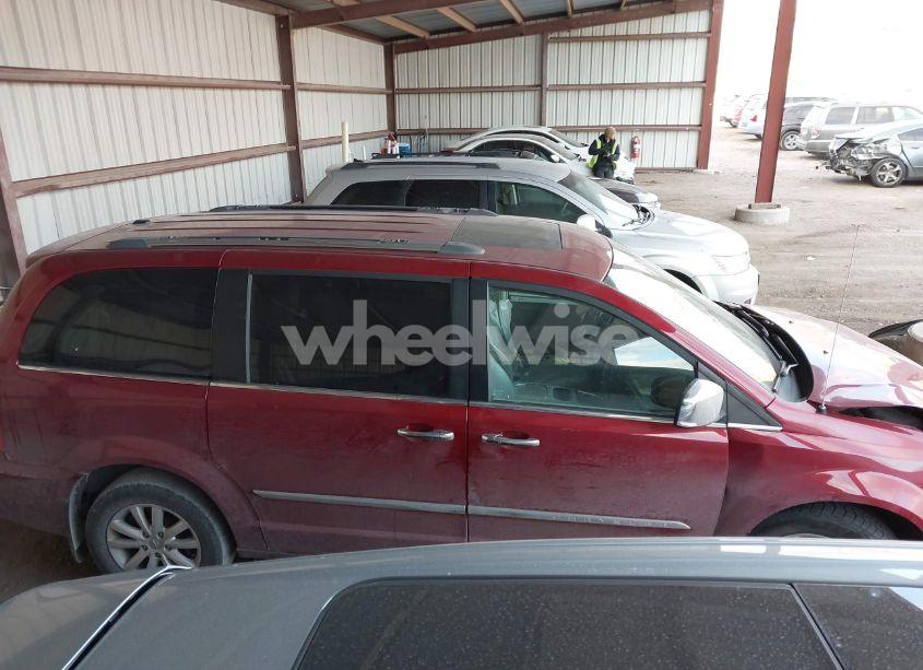 Photo 13 of 2015 Chrysler Town & COUNTRY LIMITED PLATINUM (VIN 2C4RC1GG2FR731261)