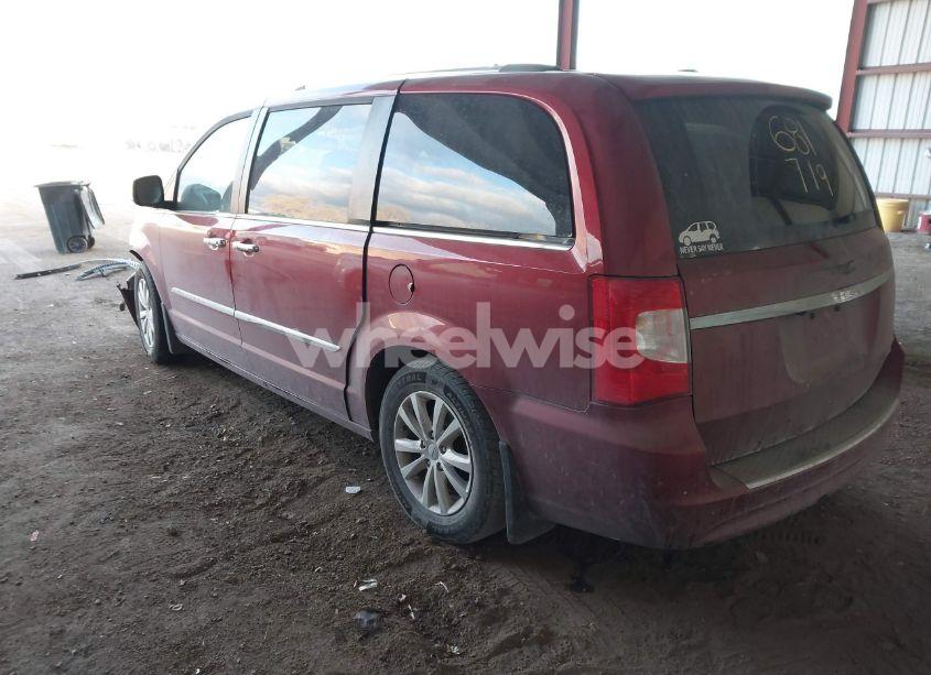 Photo 3 of 2015 Chrysler Town & COUNTRY LIMITED PLATINUM (VIN 2C4RC1GG2FR731261)