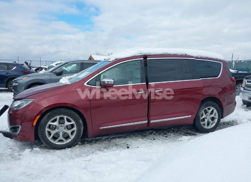 Photo 15 of 2020 Chrysler Pacifica LIMITED (VIN 2C4RC1GG2LR147891)