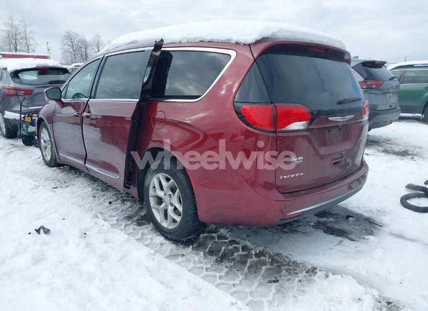 Photo 3 of 2020 Chrysler Pacifica LIMITED (VIN 2C4RC1GG2LR147891)