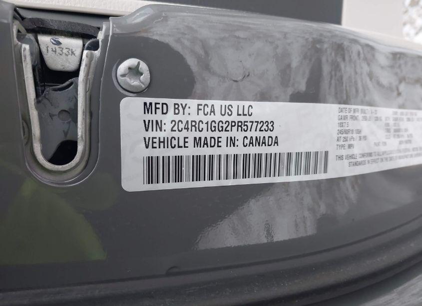 Photo 9 of 2023 Chrysler Pacifica LIMITED (VIN 2C4RC1GG2PR577233)