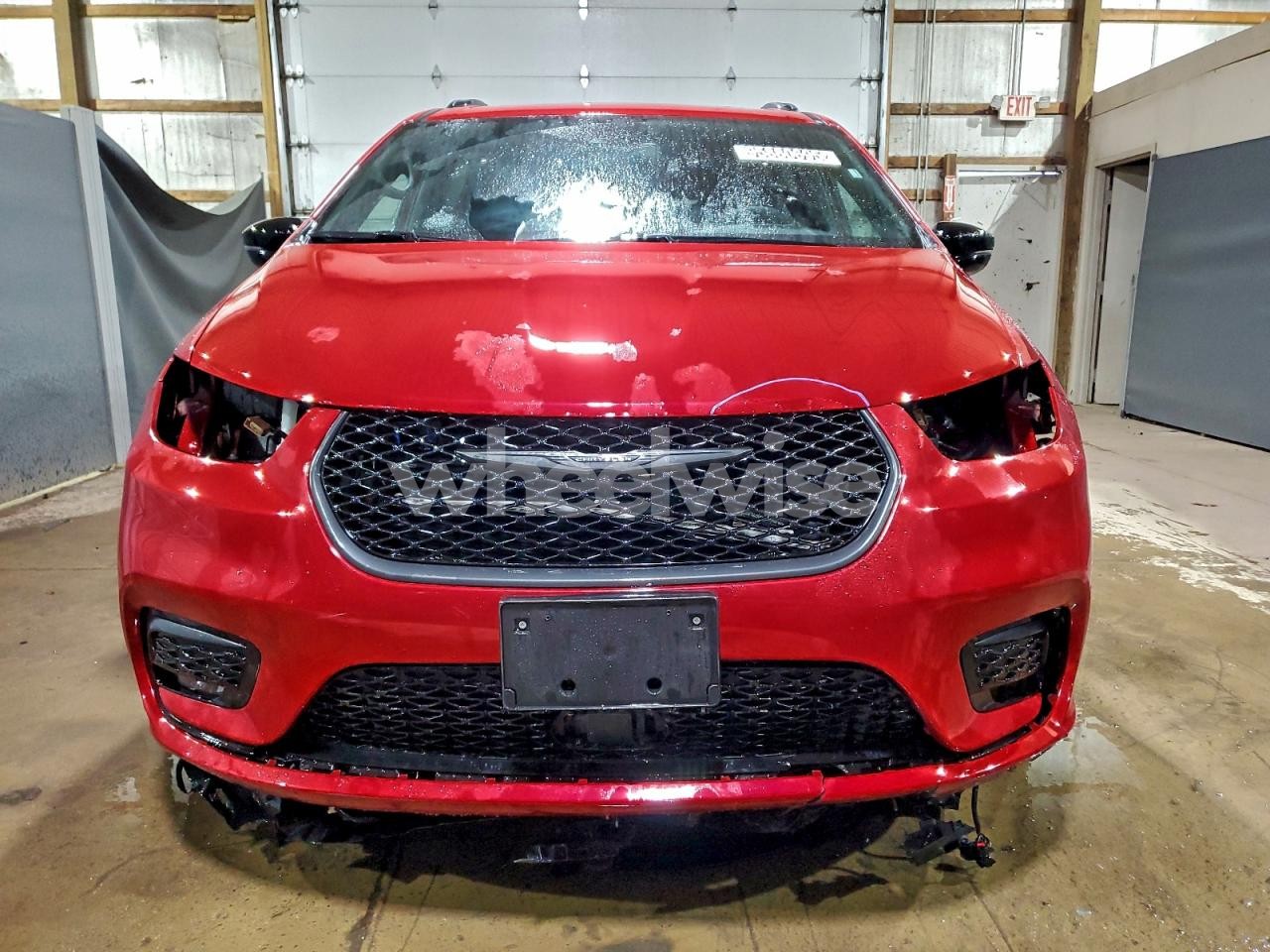 Photo 5 of 2025 CHRYSLER PACIFICA LIMITED (VIN 2C4RC1GG2SR566192)