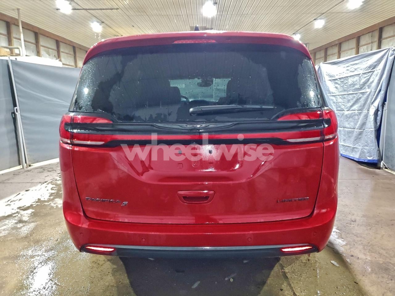 Photo 6 of 2025 CHRYSLER PACIFICA LIMITED (VIN 2C4RC1GG2SR566192)