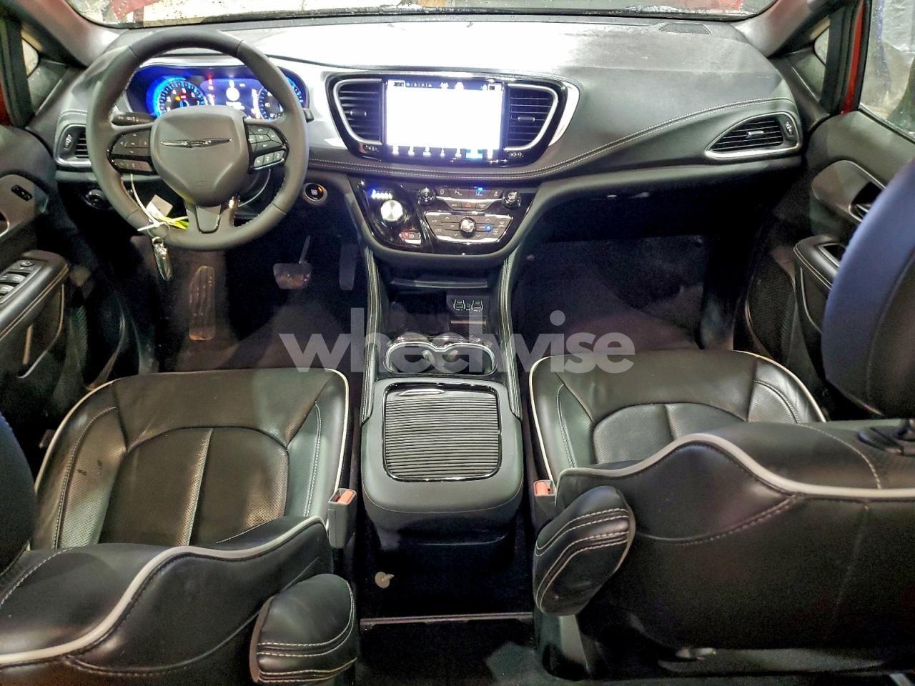 Photo 8 of 2025 CHRYSLER PACIFICA LIMITED (VIN 2C4RC1GG2SR566192)